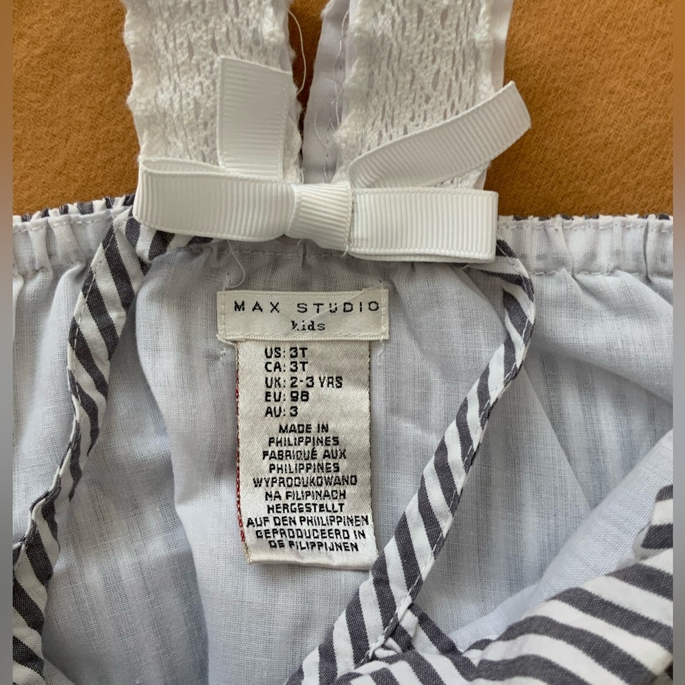 Girls Dress - Picture 2 of 3